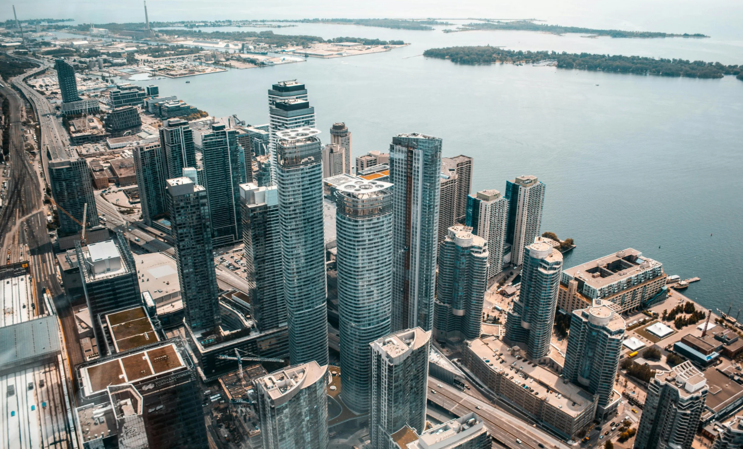 Important News: Bank of Canada Cuts Interest Rate to 2.5%